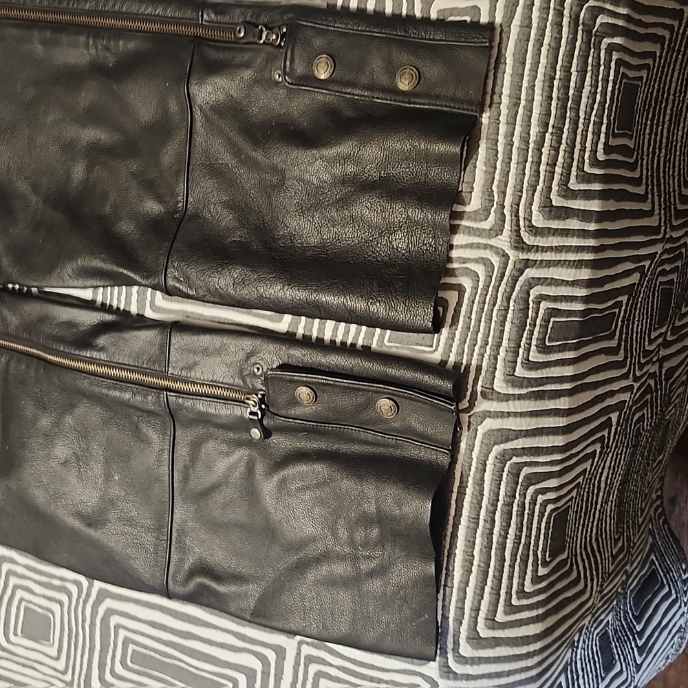 Harley Davidson Riding Leather Chaps - Picture 3 of 4